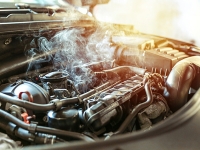 دلایل بخار شدن روغن موتور؛ وقتی روانکار پیشرانه دود می شود